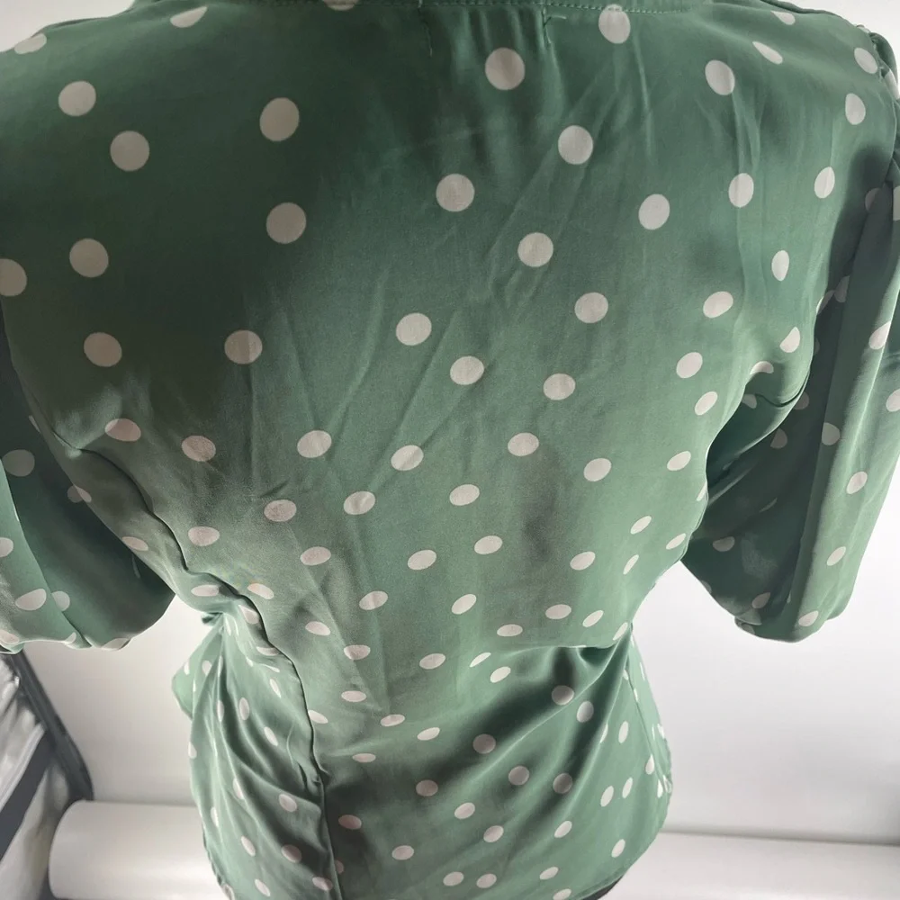 Puffed sleeve polka dot top - Picture 4 of 7